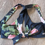 ALBION FIT FINAL PRICE Albion Swimsuit Top Photo 0