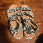 Catherine Malandrino  Platform Sandals Size 9. Photo 6