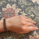 Elegant Gold and Green Women's Bracelet Size 6 Photo 5