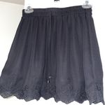 Black embroidered skirt Photo 0