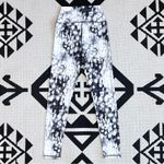 Aerie Offline by  Shine High Waist Crossover Leggings in Silver Shadow Small Photo 9