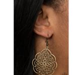 Paparazzi Tour de Taj Mahal Brass Earrings (207) Photo 0