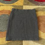 Ann Taylor LOFT Black White Stripe Above the Knee Stretch Pencil Skirt Small Photo 1