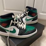 Air Jordan Pine green Jordans Photo 1