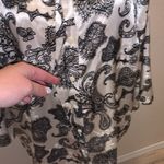 Covington black white satin floral paisley 3/4 flare sleeves button Down blouse Photo 3