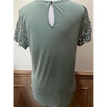 Jolt  Pullover Top ~ Crochet Top & Sleeves ~ Size Medium ~ Light Green Photo 3