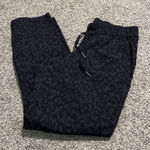 Lululemon On the Fly 7/8 Pant size 6 Photo 0