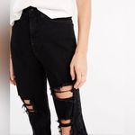 Madewell  The Momjean in Raney Wash: Knee-Rip Edition Black- Size 26 Photo 4