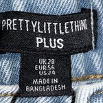 Pretty Little Thing Woman’s PLUS LIGHT BLUE WASH HIGH WAISTED FRAYED DISTRESSED HEM SHORTS Size 24 Photo 9