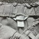 H&M Woman's 10 Cream Paper bag Shorts Photo 7