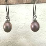 Purple pearl drop earrings Photo 3