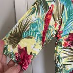 Talbots  Tropical Parrot Bird Stretch Knit Blouse Short Sleeve Crew Neck, Size S Photo 4