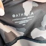 Athleta  High Rise Lightning Camo Leggings Pockets Gray XS Photo 3