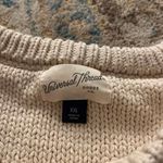 Universal Threads Sweater Vest Photo 1