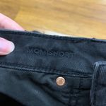 American Eagle Mom Short Size 4 Black Denim Distressed Frayed Comfort Stretch Photo 3