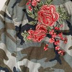 PacSun Camo with Rose Embroidery T-Shirt Tee Ringer Casual Small Photo 3