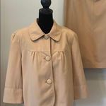 Elegant Tan Women's Suit Size 14 like new signature brand by Larry Levine Photo 0