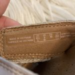 Clarks Collection Women's White Sandals size 9 brand new adjustable stripes Photo 7