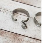 Vintage Clip On Earrings Photo 7