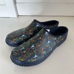 Western Chief  hummingbird floral navy clogs size women’s 10 Photo 1
