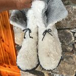 Cuddl Duds  Comfy Plush Booties Photo 6