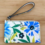 Kate Spade Lucy Spade Flower Floral
Small L-zip Wristlet # KK935 Photo 0