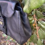 Isaac Mizrahi OLIVIA SATCHEL IN SOLID BLACK PEBBLED LEATHER. Photo 5