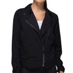 Lululemon Women’s Soft Summer Jacket Size 10 Photo 0