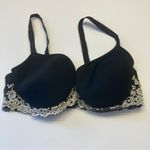 Wacoal  853191 Embrace Lace T-shirt Bra Lined Foam Cups UW Size 38D Black White‎ Photo 1
