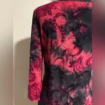 Dress Barn EUC  Red and Black Paisley Print 3/4 sleeve blouse size small Photo 5