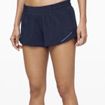 Lululemon  Hotty Hot 2.5" Shorts Photo 0