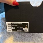 Jordan Air  1 Mid SE GS Photo 3