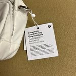Lululemon  every where crossbody bag Photo 1