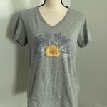 Life is Good V-Neck Tee Medium Daisy Flower Graphic Print Granola Hiking Cotton Photo 0