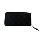 black quilted wallet‎ with gold accents Photo 1