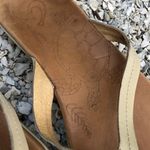 Olukai  Honu Flip Flops- excellent condition size 10 Photo 2