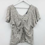 Daytrip  By Buckle Woven V Neck Cinch Shirt Size Large Photo 10