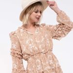 Moon River Beige Tiered Floral Dress NWT Photo 0