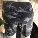 Athleta  Mesh Racer Run Short 4" Camo Black Gray Women's Size XS Photo 3