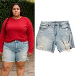 Celebrity Pink  Women Light Wash Distressed Denim Shorts Cutoff Frayed Hem 17/33 Photo 1