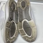 Skechers Sketchers Women’s Go Walk Arch Fit White Lace Up Low Top Running Shoes Size 9.5 Photo 6