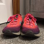 Brooks 8.5 Women’s Levitate Running Shoes Photo 4