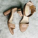 Bar III nude color summer / spring party heels 7.5 Photo 0