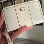Coach Authentic  1941 calf leather /signature jacquard 3 compartnents zip Wallet Photo 2