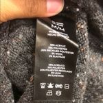 Well Worn 118.  color speckled Charcoal wool blend Sweater size medium Photo 3