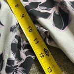 Athleta  High Rise Magnolia Floral Capri Leggings | Women’s Size Small Photo 7