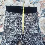 Ultracor Leggings Size Small EUC Black White Animal Print Smooth Sleek Yoga Photo 2