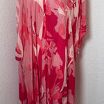 Lightweight Floral Monochrome Kimono. NEW Red Size undefined Photo 0