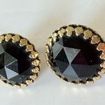 Vintage Black Faceted Gold Tone Circle Clip Photo 6