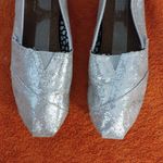 Toms  8.5 Silver Glitter Shoes Photo 3